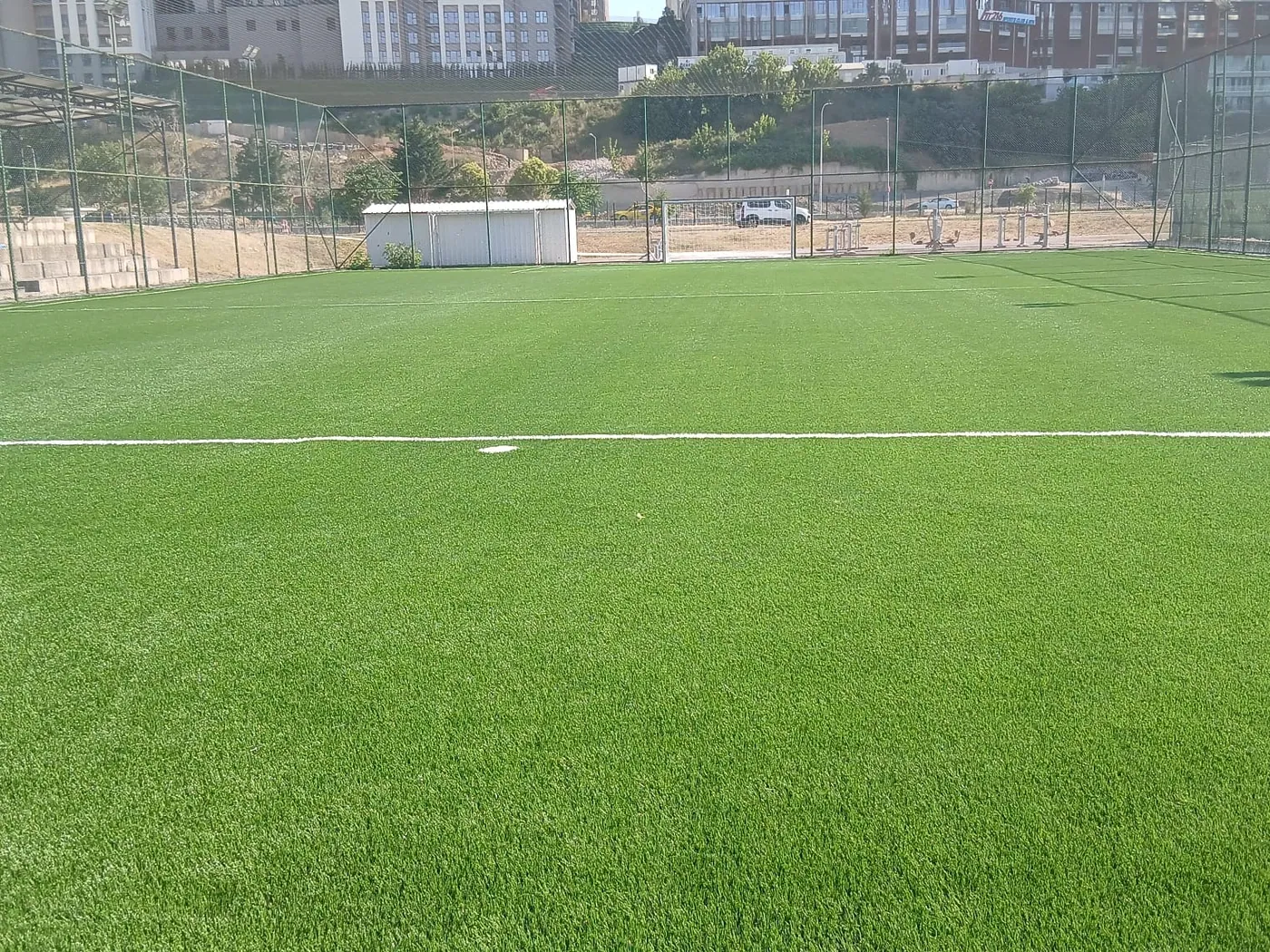 Futbol sahası